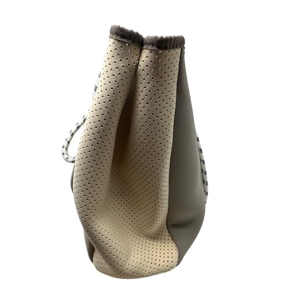 Jen & Co Neoprene Tote Bag With Leopard & Stripe Design - Picture 6 of 13